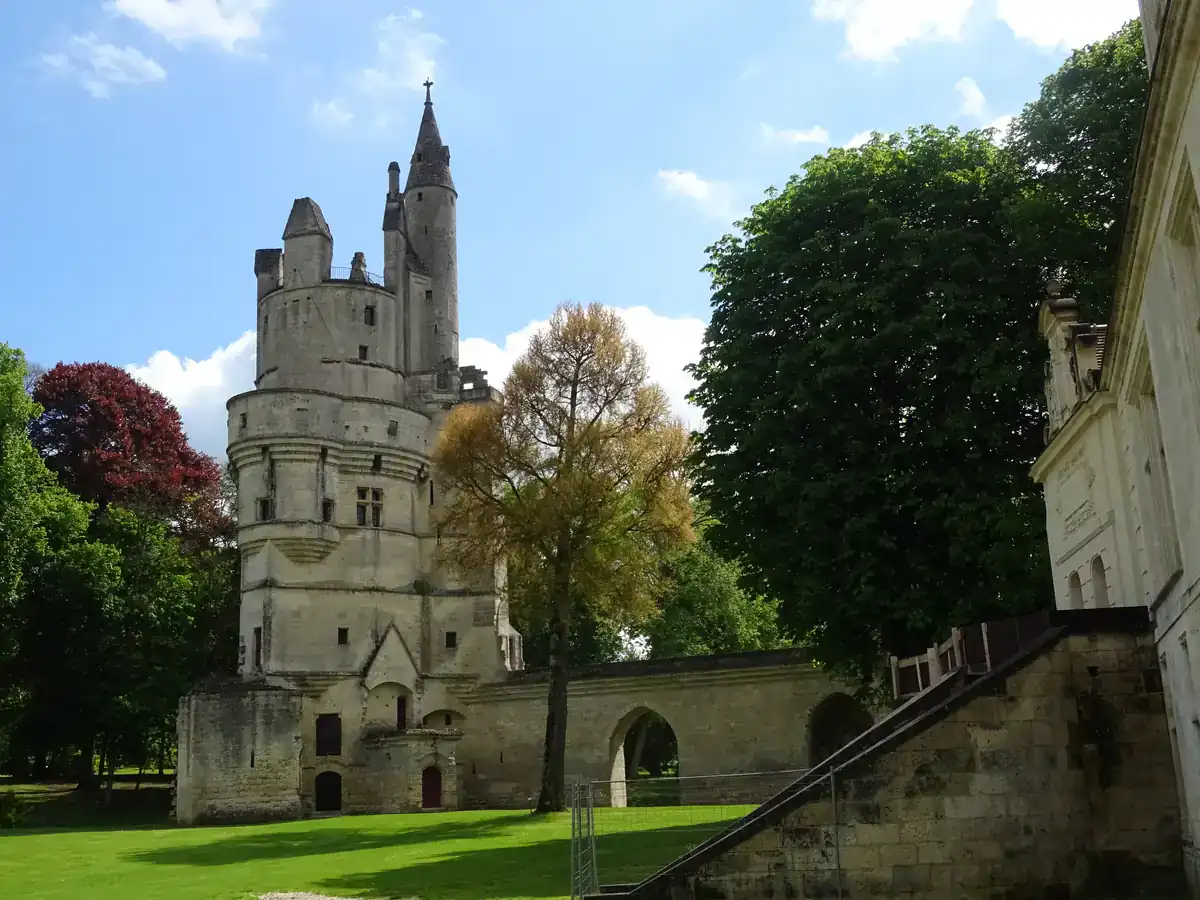 Le Donjon de Septmonts